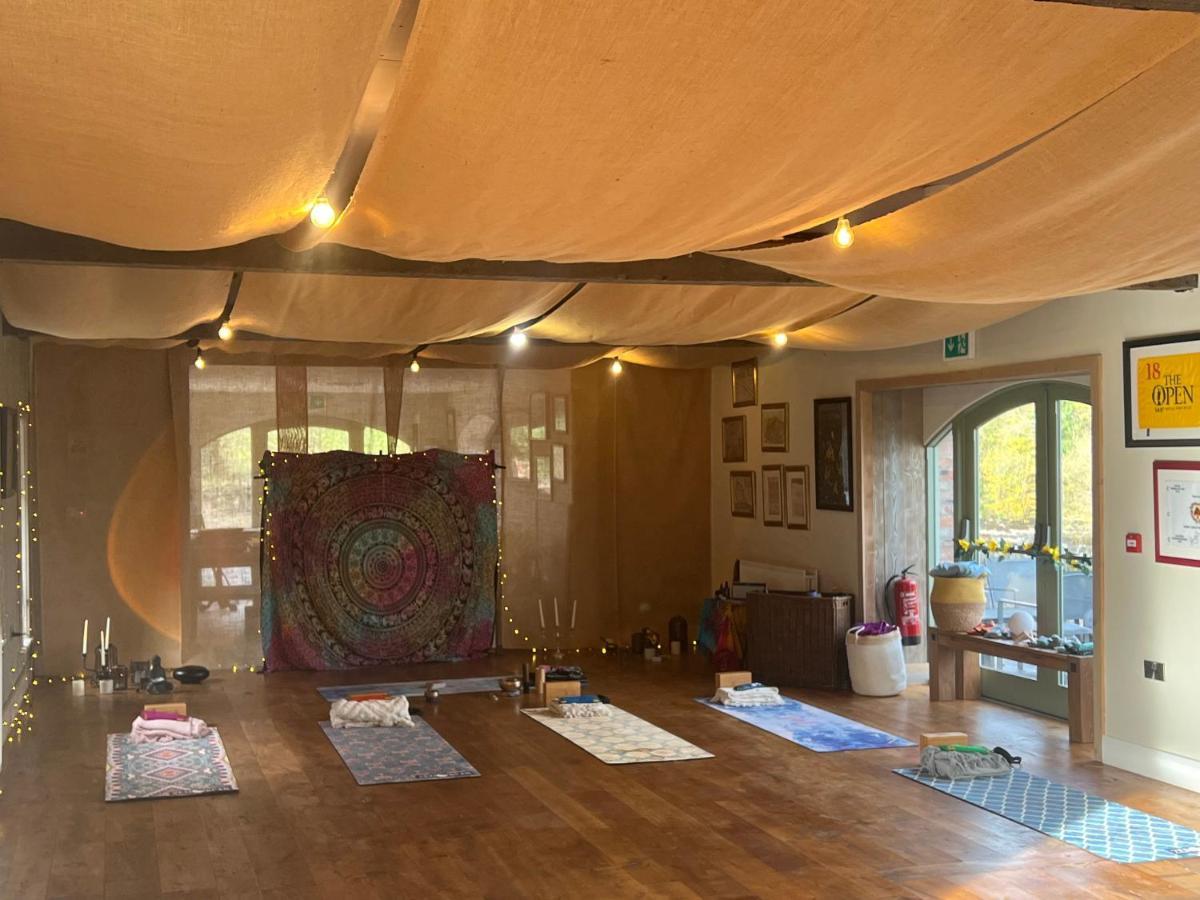 The Old Flax Mill Yoga Retreat Villa Coleraine Eksteriør billede